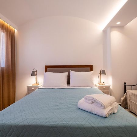 Sand Gem - Beach Apartments بيريفولّوس المظهر الخارجي الصورة