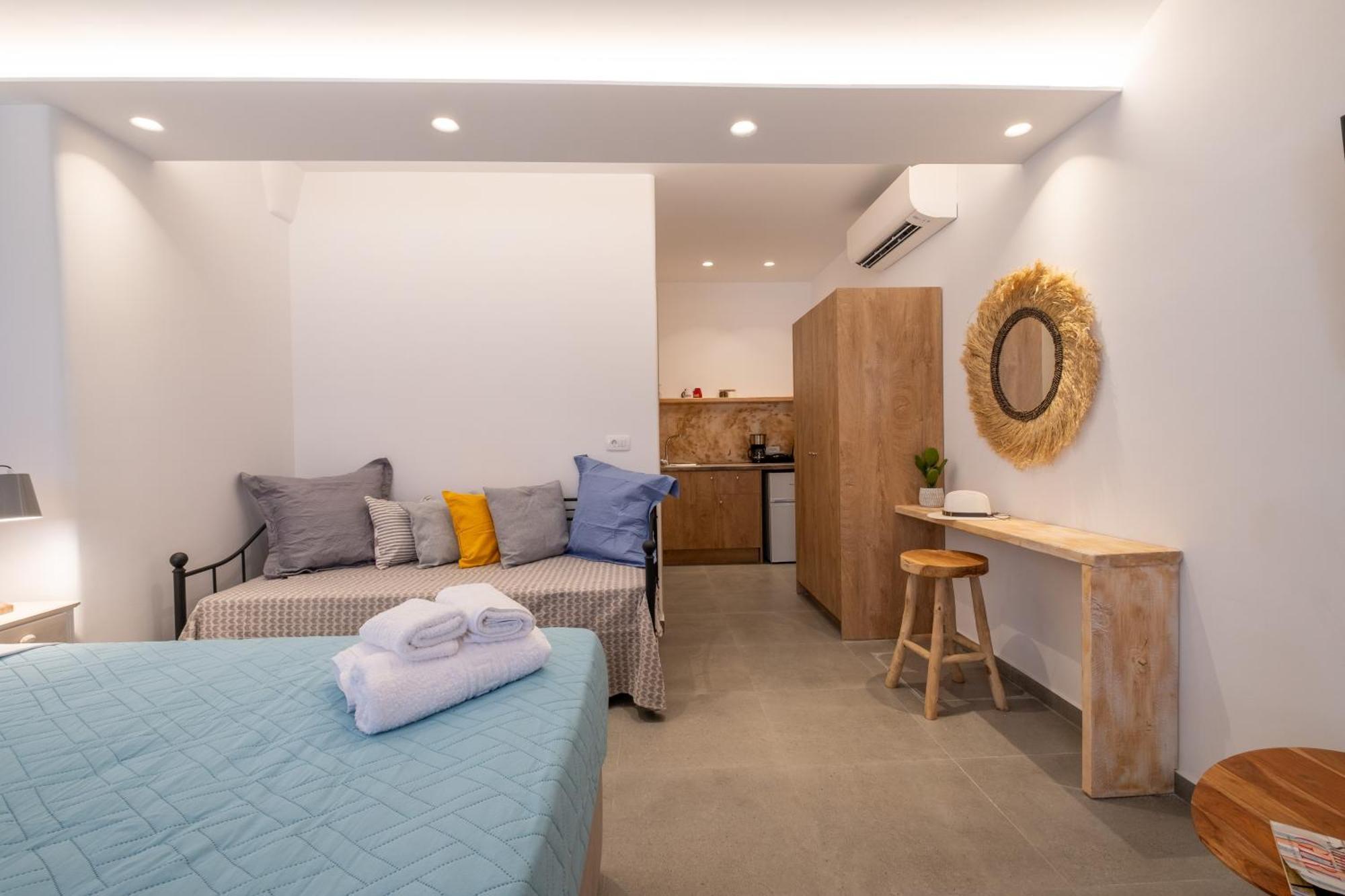 Sand Gem - Beach Apartments بيريفولّوس المظهر الخارجي الصورة